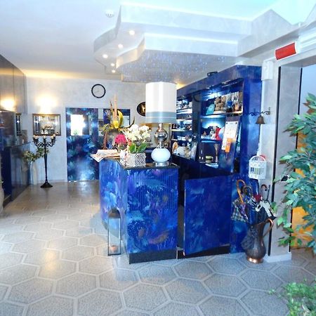 Hotel Torre Antica Loano Exteriör bild