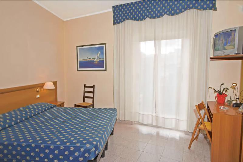 Hotel Torre Antica Loano Exteriör bild