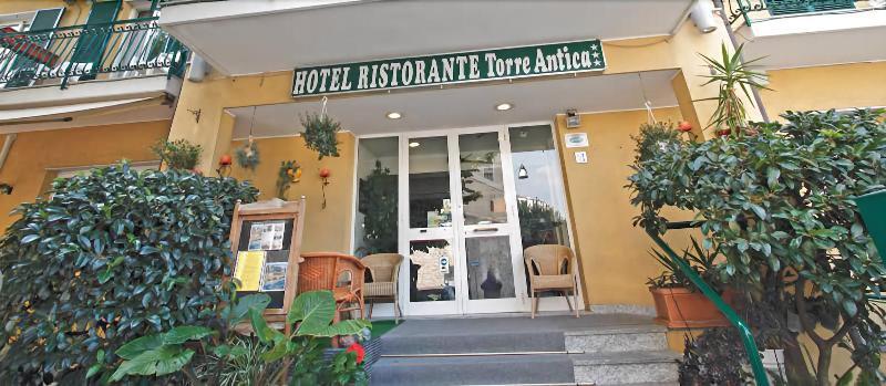 Hotel Torre Antica Loano Exteriör bild